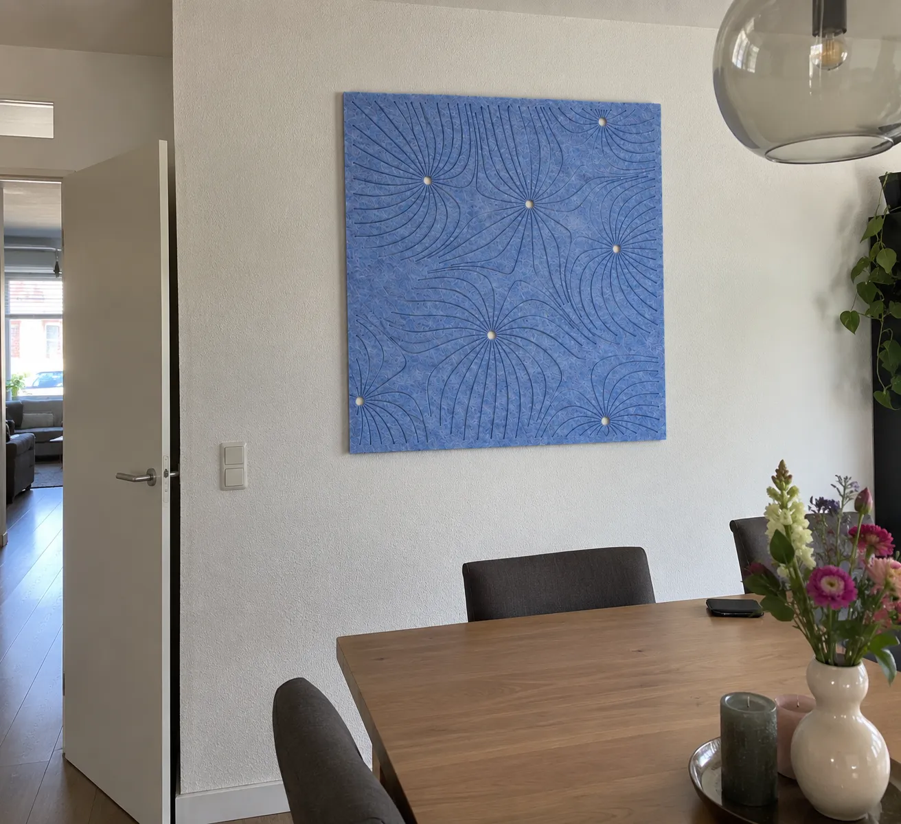 Flora · Korenblauw vilt · Kantoor